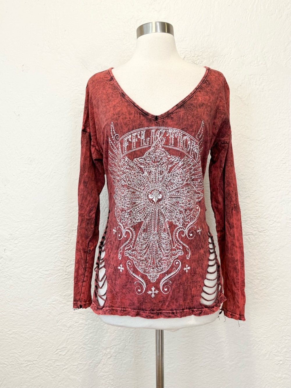Affliction Top Shirt Shredded Thrashed Bling Rhinestone Red M/L